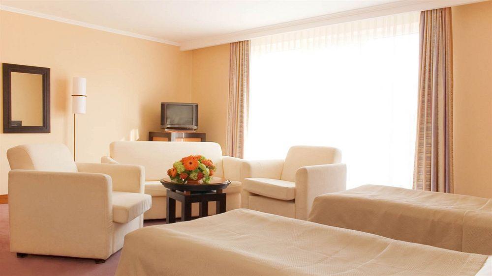 Leba Hotel & Spa מראה חיצוני תמונה