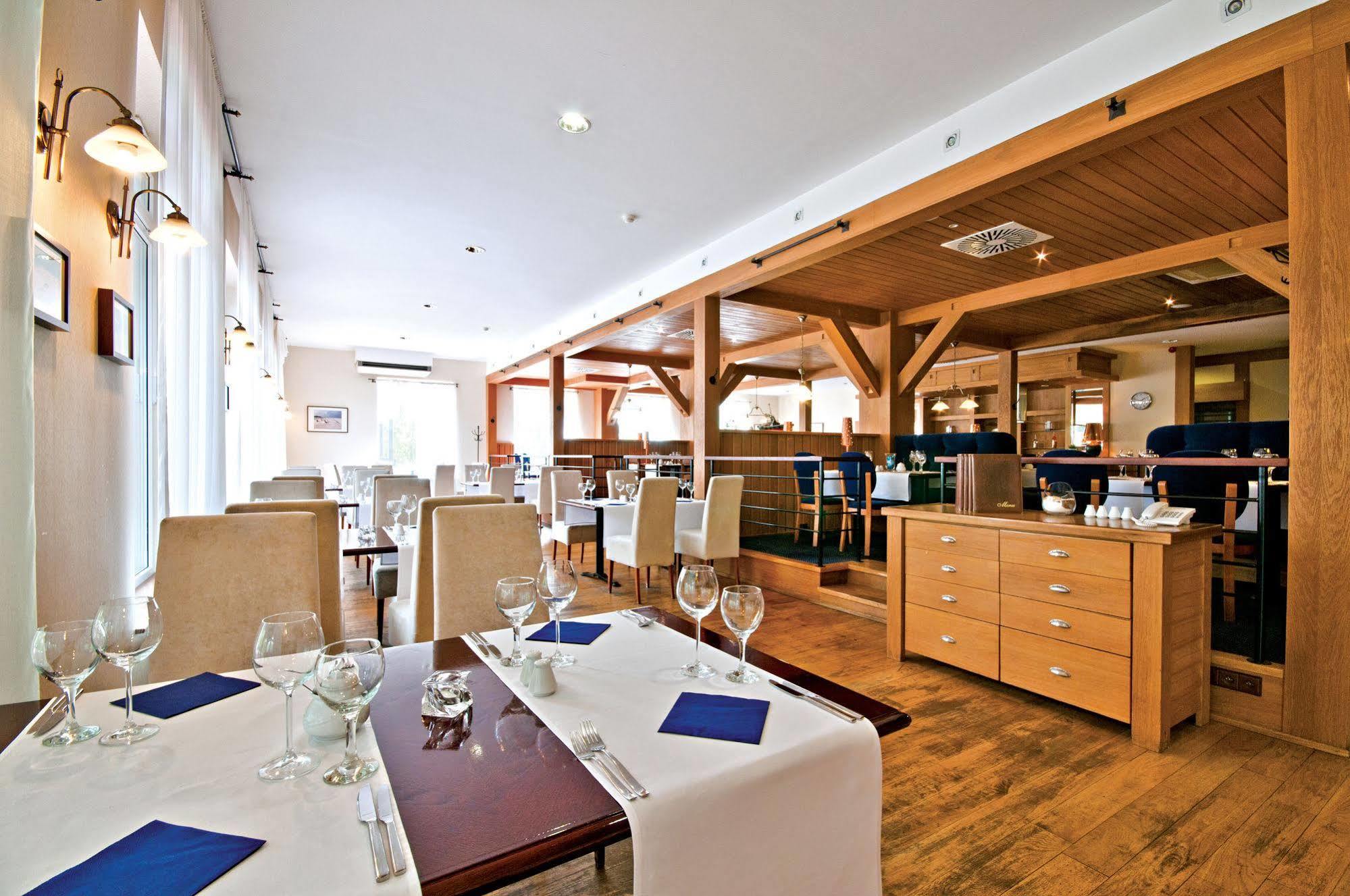 Leba Hotel & Spa מראה חיצוני תמונה