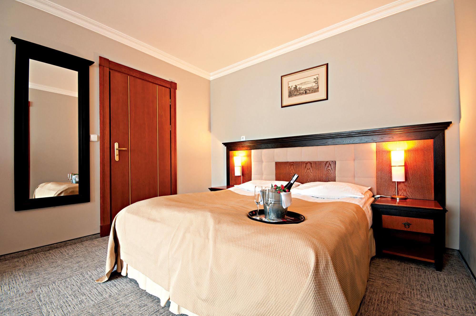 Leba Hotel & Spa מראה חיצוני תמונה